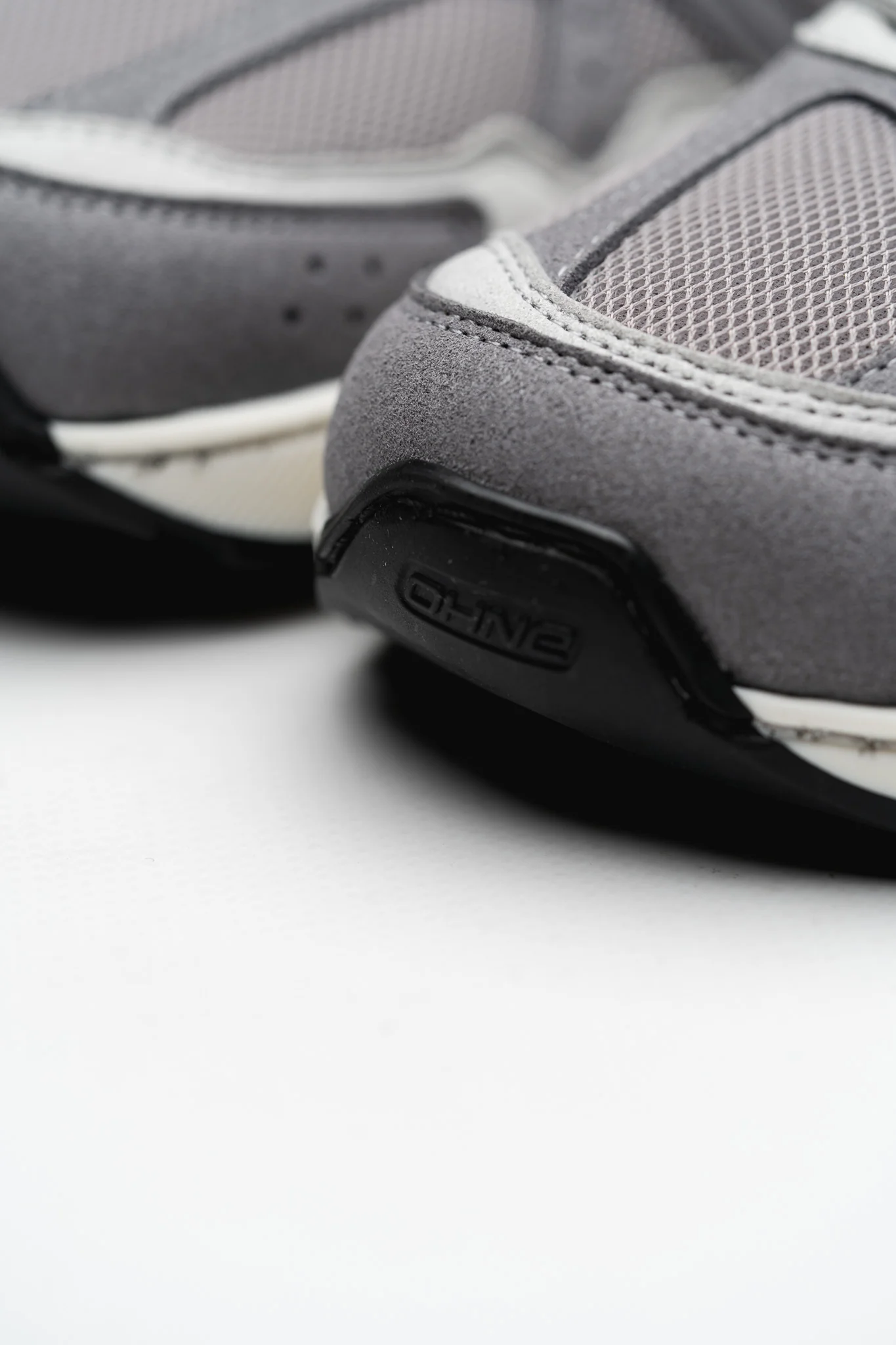 BAREFOOT SNEAKER RETRO RUN V2 SMOKE - Image 7